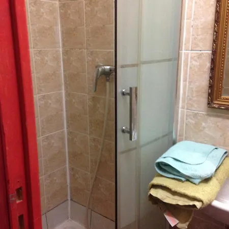 Cyrano Voltaire Hotel