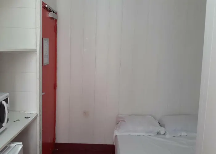 Cyrano Voltaire * Paris