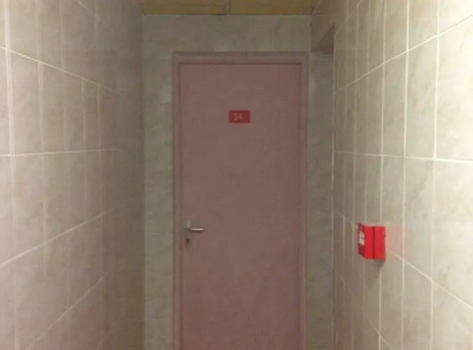Cyrano Voltaire Otel Paris