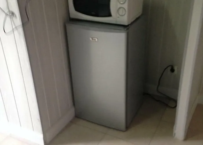 Cyrano Voltaire Hotel *