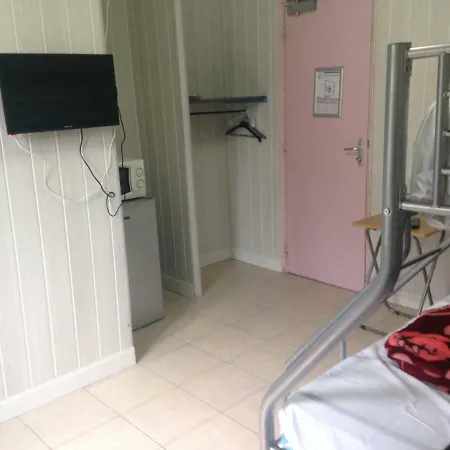 Hotel Cyrano Voltaire Paris